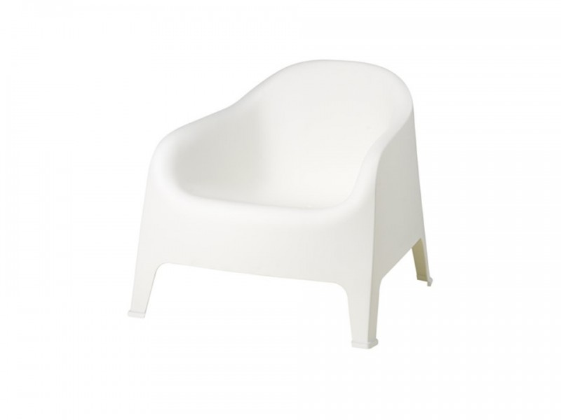 Fauteuil blanc extérieur