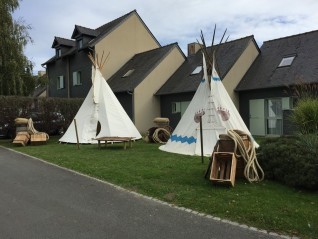 Tipi 4m en loc pour décor à thème Far West