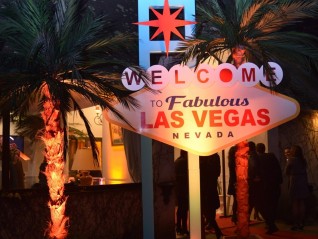 Enseigne Las Vegas décor thématique casino, Las Vegas, Vanes Lorient