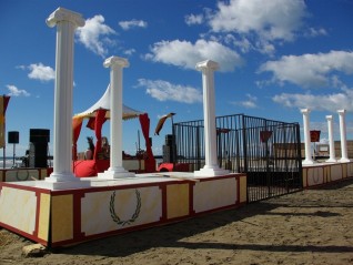 Décor podium avec couronne laurier