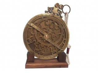 Astrolabe antique pour décor Corsaire
