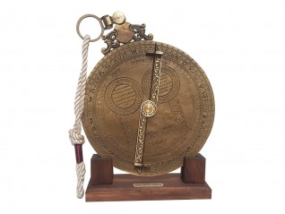 Astrolabe antique pour décor Corsaire