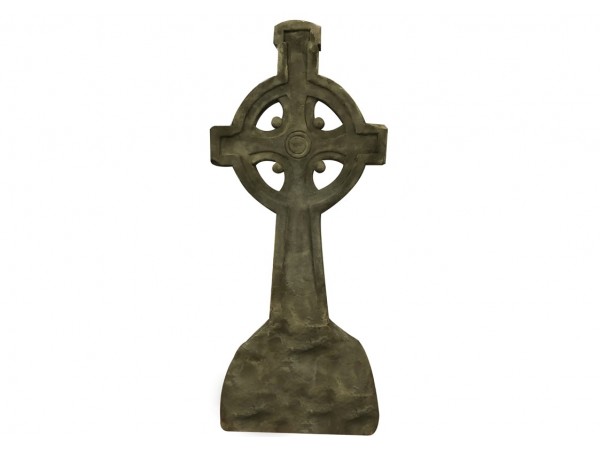 Croix celtique pierre en location pour décor à thème celtique sur Paris, Saint Malo