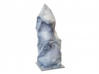 Menhir GM 2.40m en location pour décor celtique sur Quimper et Le Mans.