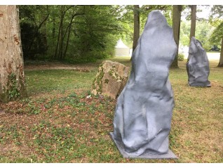 Grand menhir a loué pour animations thème celtique sur Rennes et Biarritz.