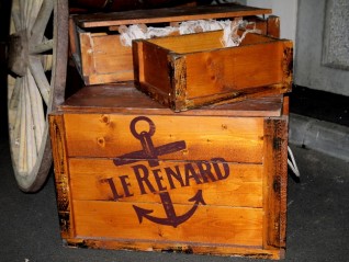Caisse bois, matériel déco pour thème corsaire, pirate, Nantes, Angers