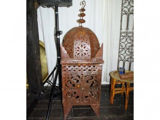 Lampe en fer forge Mosquee, accessoire déco pour soirée à thème oriental, 1001 nuits, Saint-Malo Dinard Strasbourg