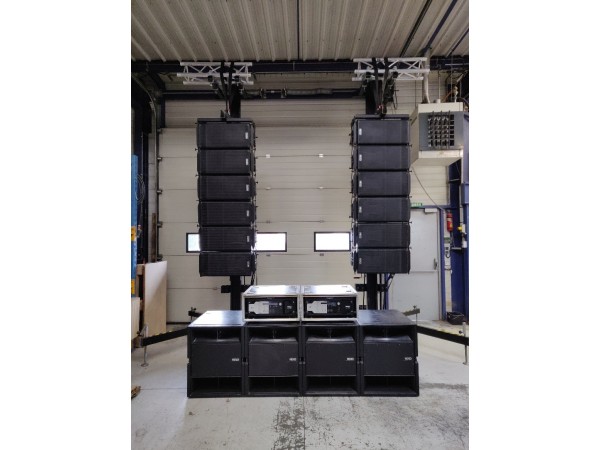 Loc line array pour événement privé ou grand public. Location sur Nantes, La Rochelle, Vannes Loc line array pour événement privé ou grand public. Location sur Nantes, La Rochelle, Vannes