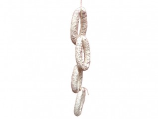 Charcuterie enfilade saucisson artificiel